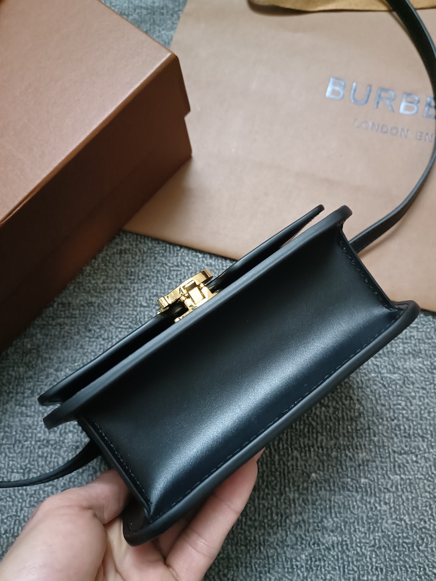 Burberry - TB Lock Bag - Crossbody Bag - Image 6