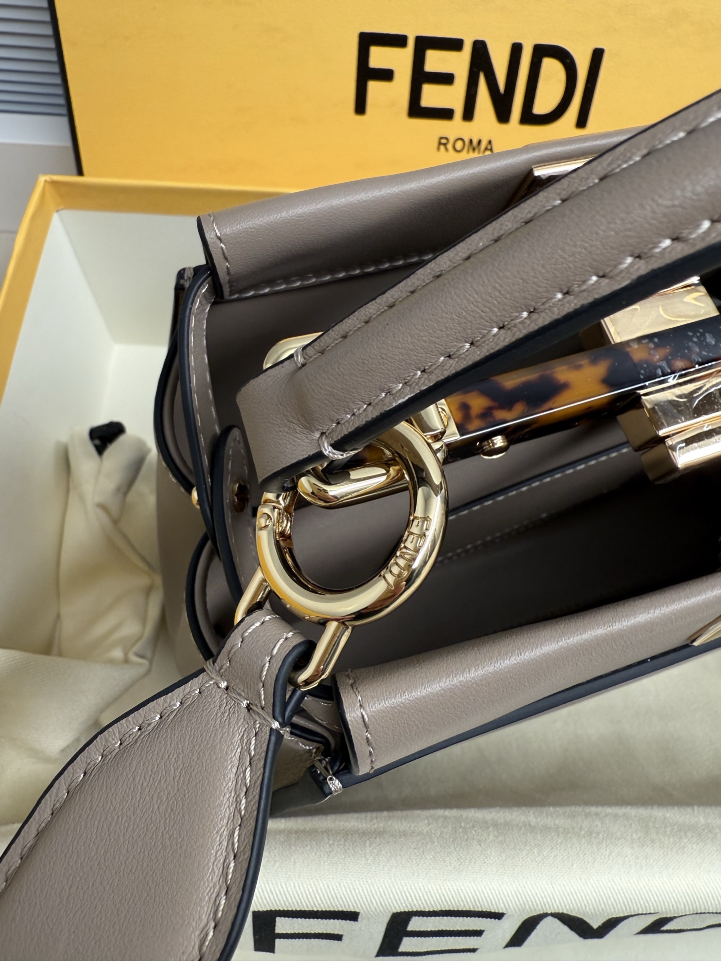 Fendi - Peekaboo - Image 5