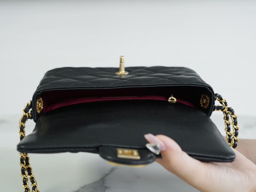 Chanel - CHANEL 22 - CHANEL 22 Leather Chain Flap Bag - Image 5