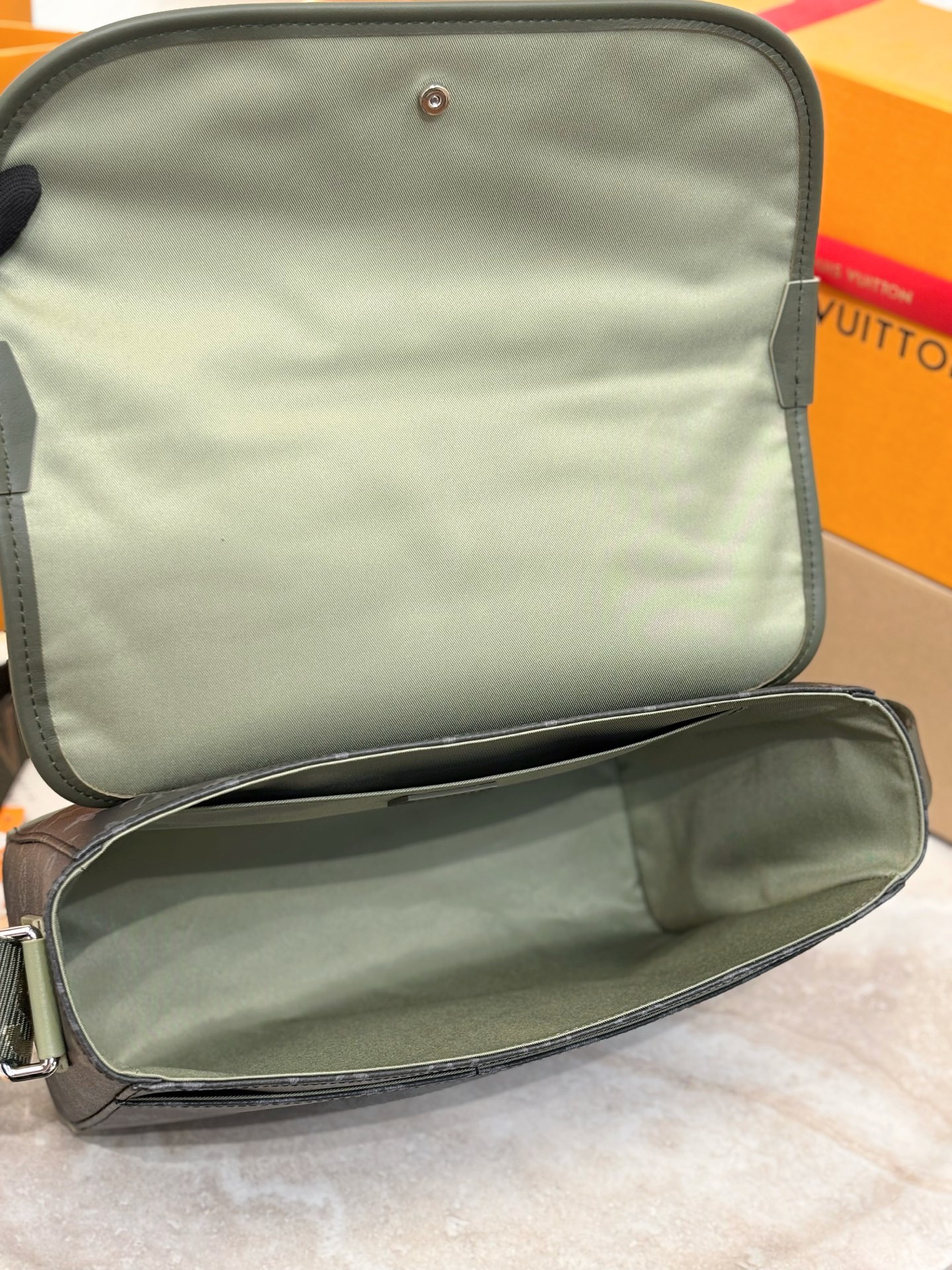 Louis Vuitton - Courrier - Courrier Bag - Image 6