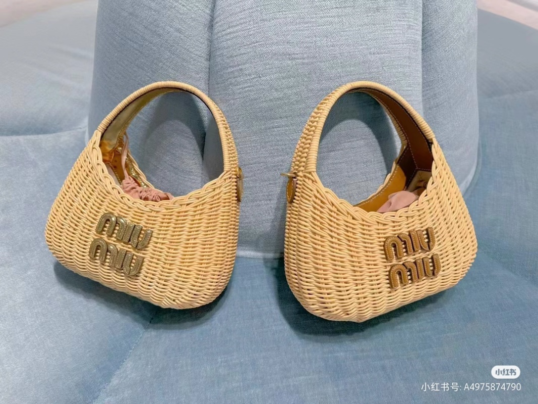 Miu Miu - Wander - Basket Bag - Image 5