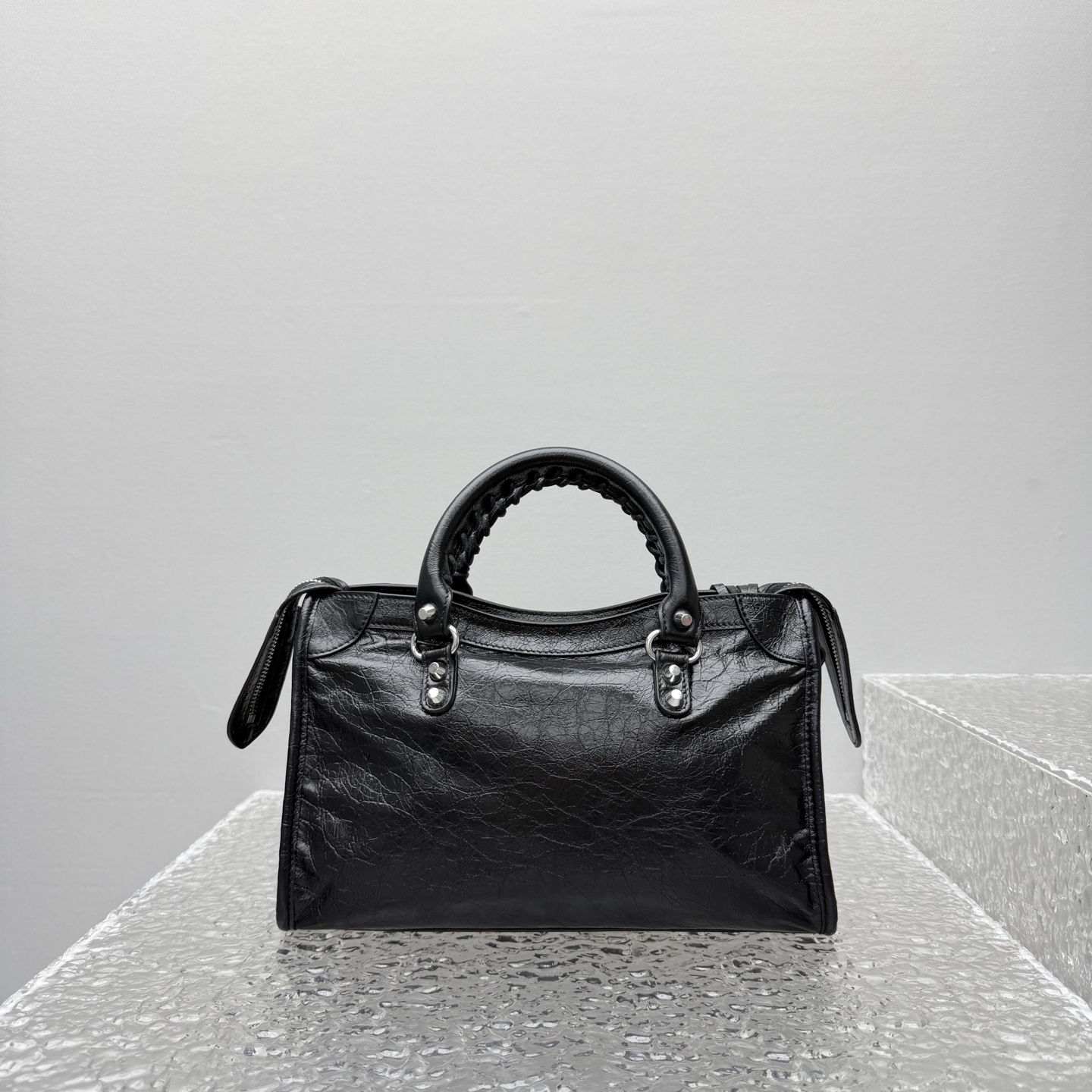 Balenciaga - Le City - Image 4