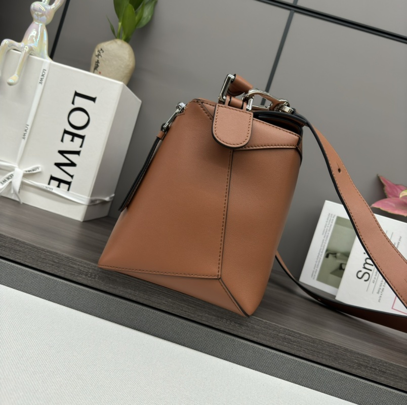 Loewe - Puzzle - Image 2