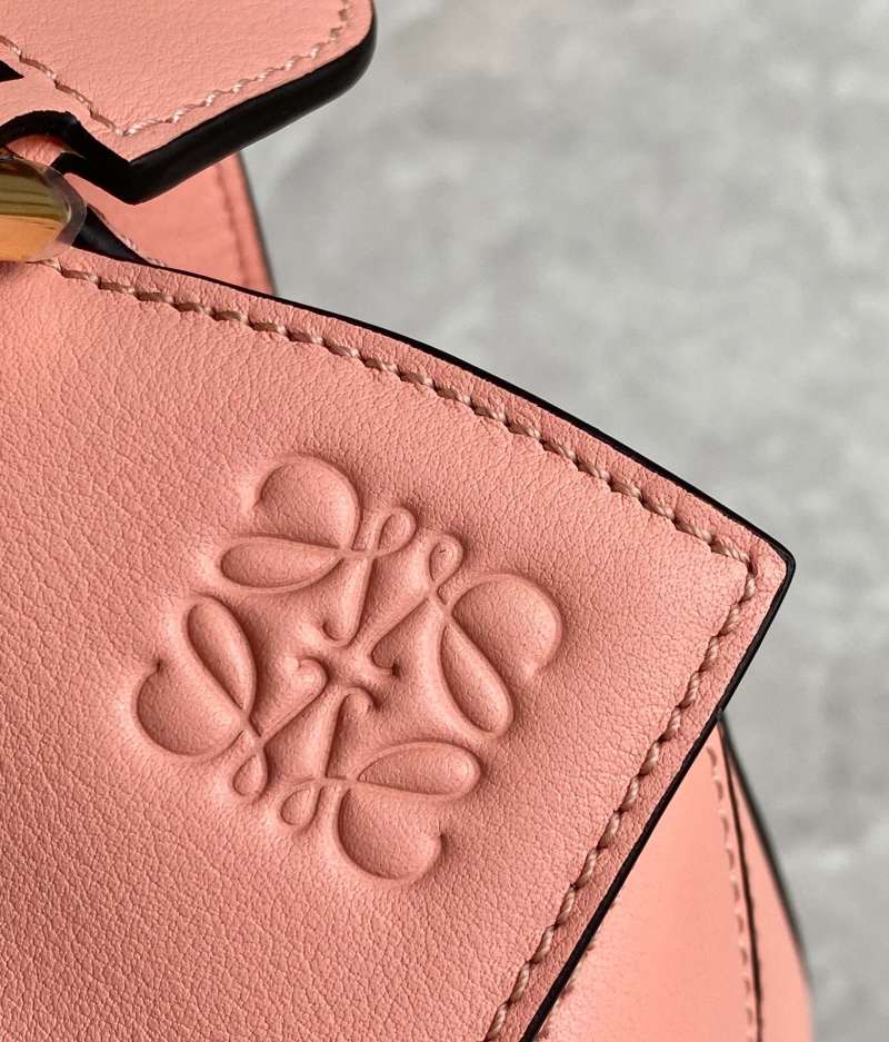 Loewe - Puzzle - Image 8