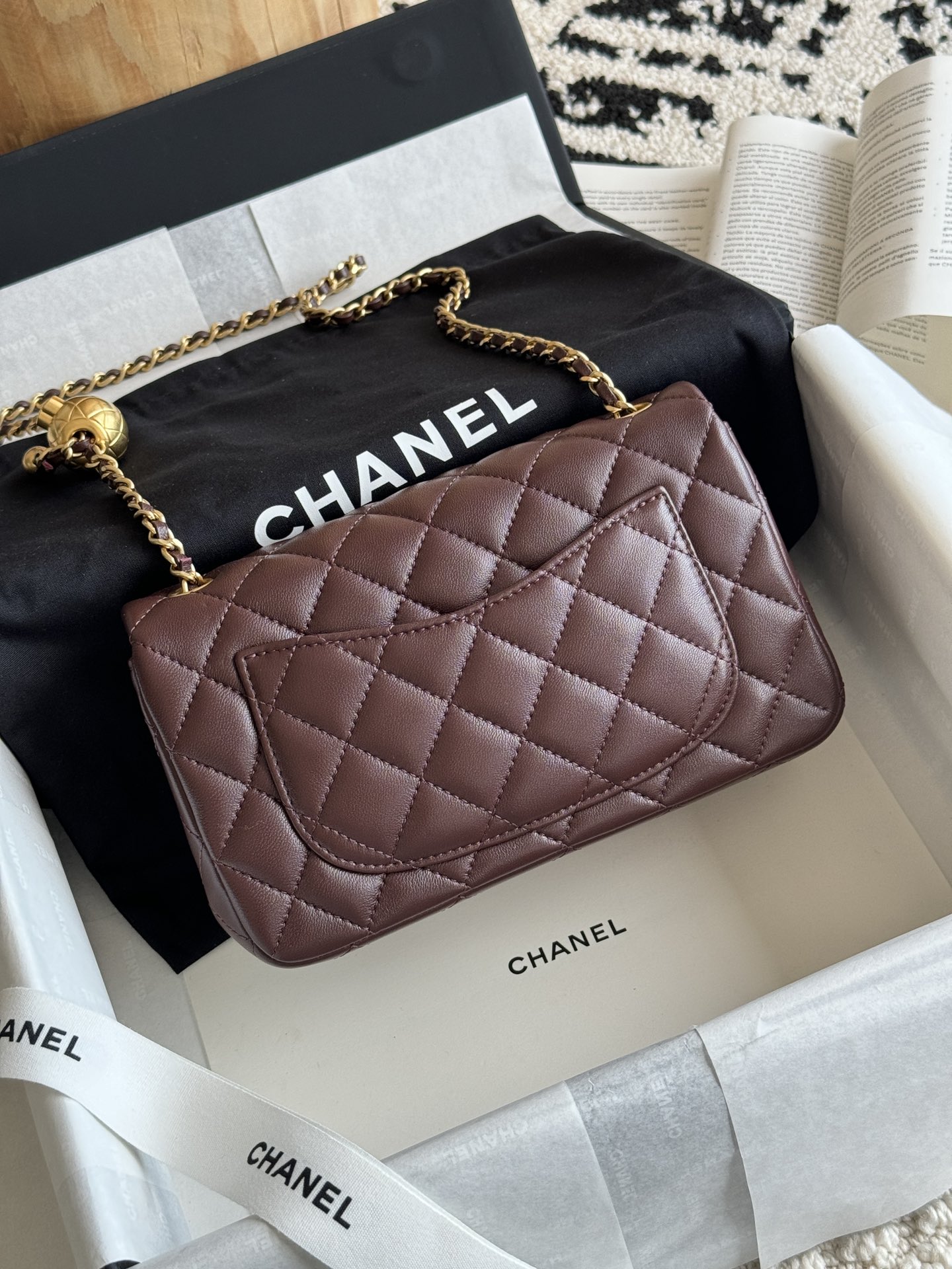 Chanel - Classic Flap - Image 4