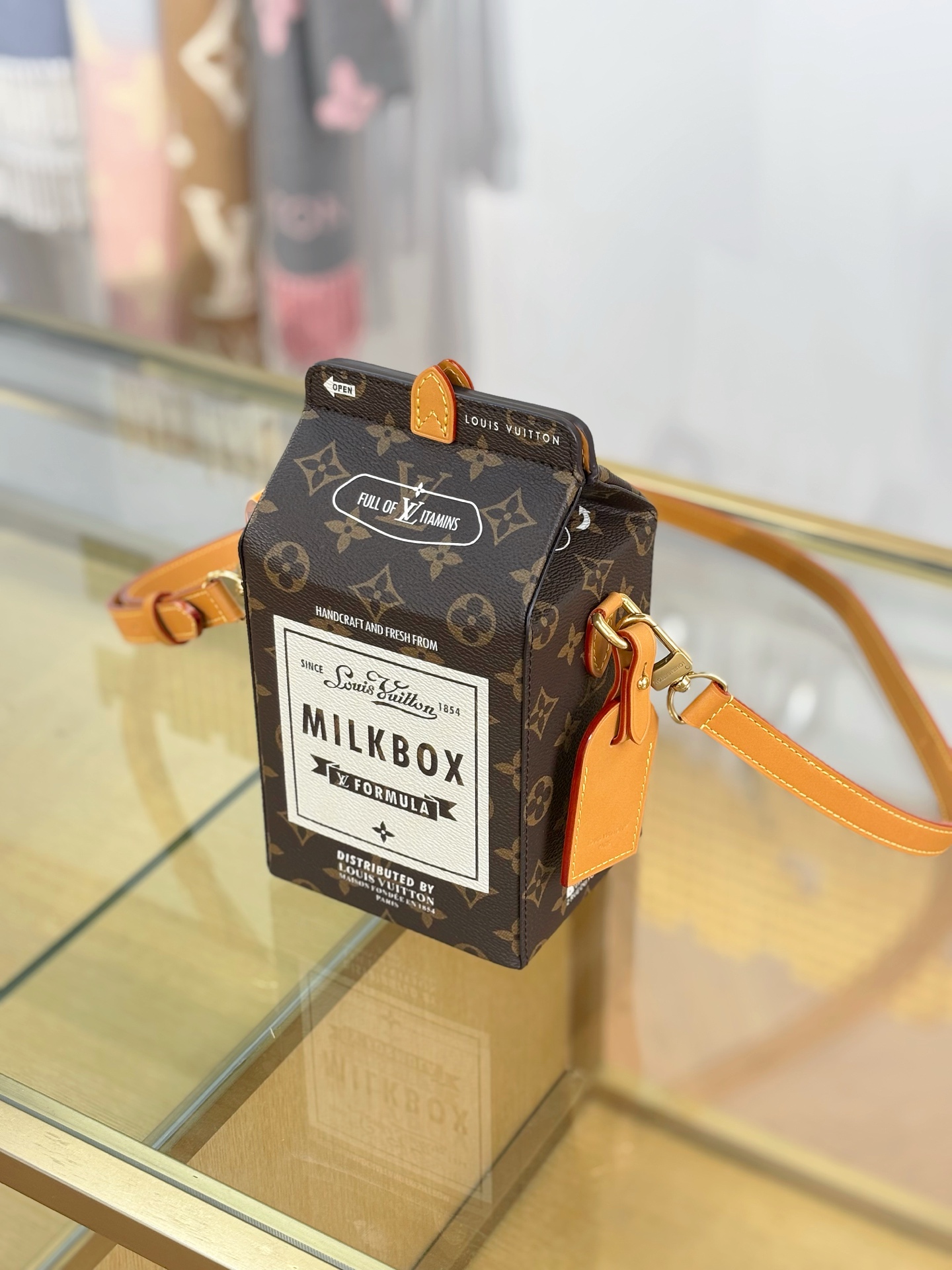 Louis Vuitton - Milk - Milk Bag - Image 3