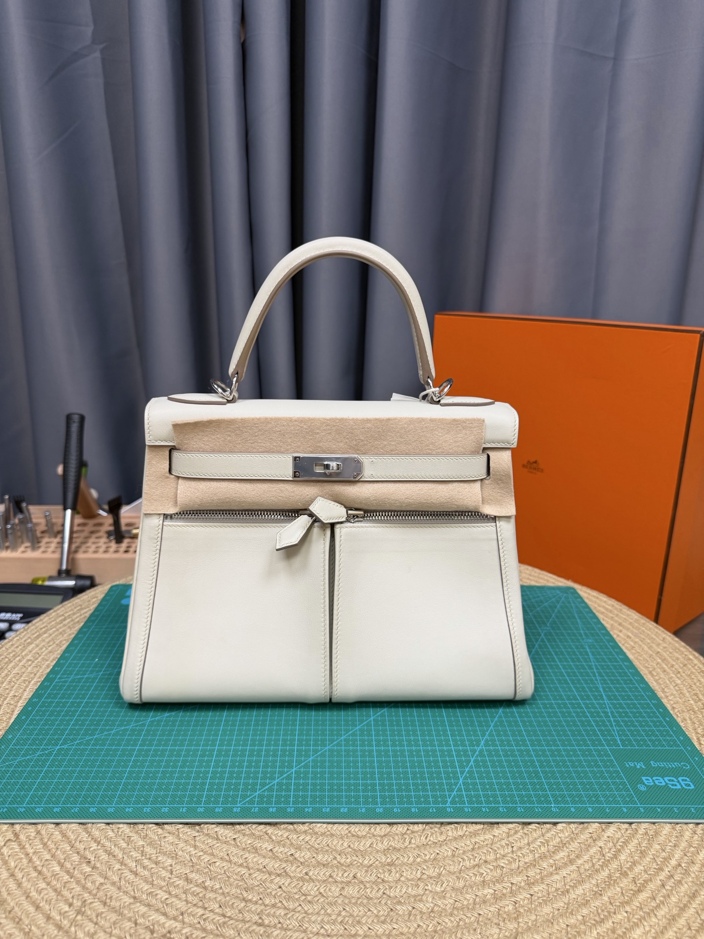 Hermès - Kelly Lakis - Kelly Lakis 28 Bag - Image 2