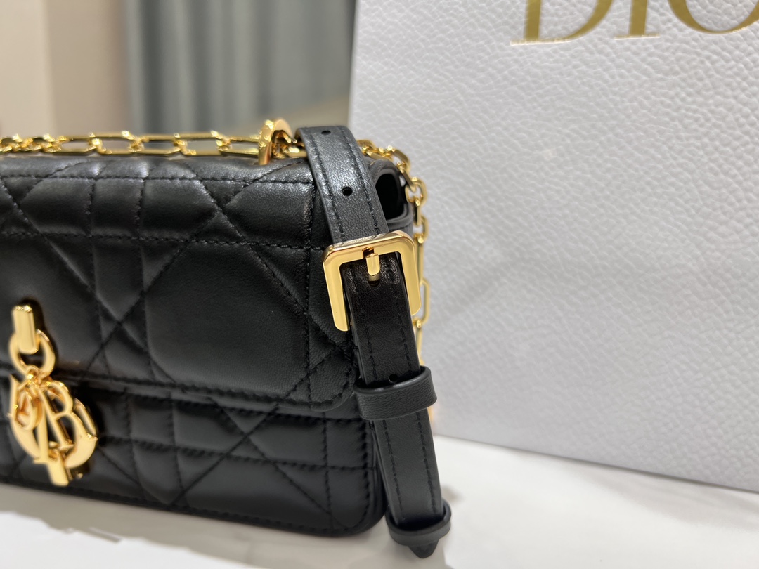 Dior - Crossbody Bag - Image 4