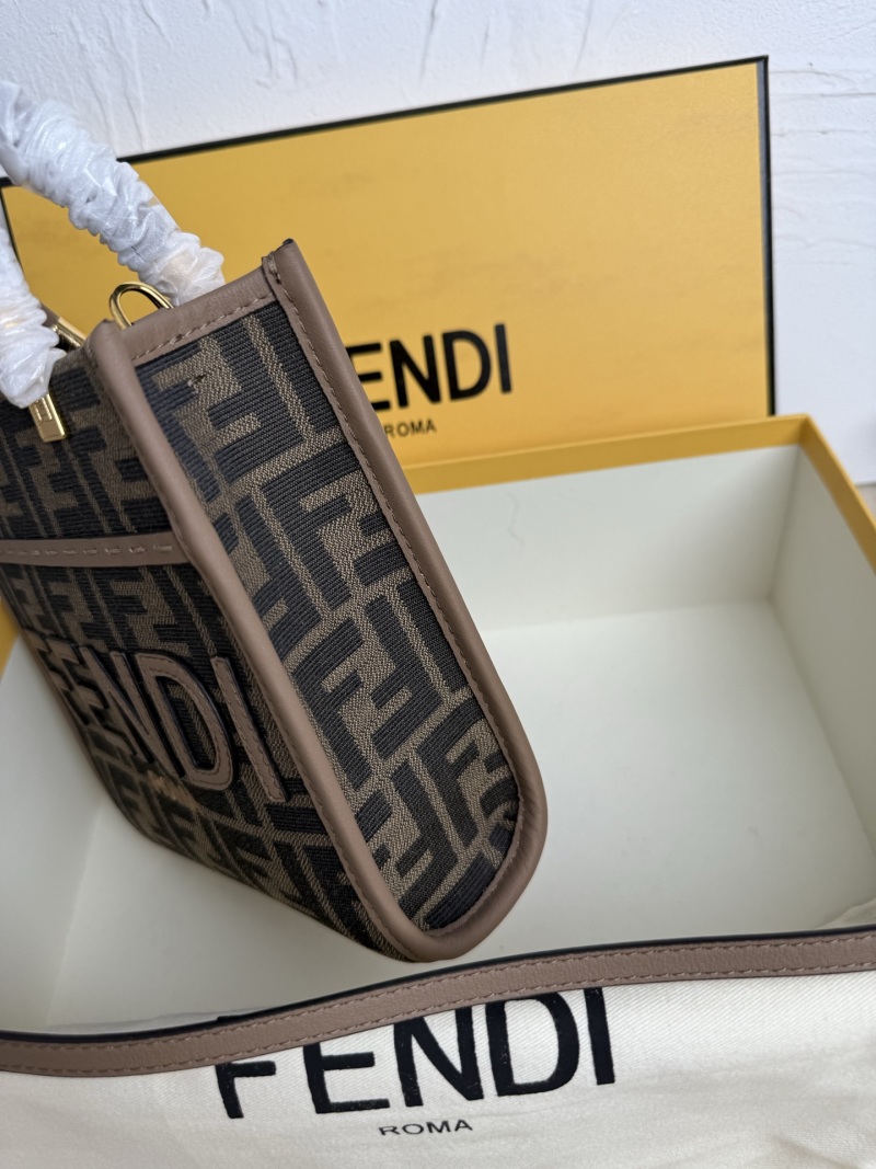 Fendi - Sunshine Shopper - Image 3