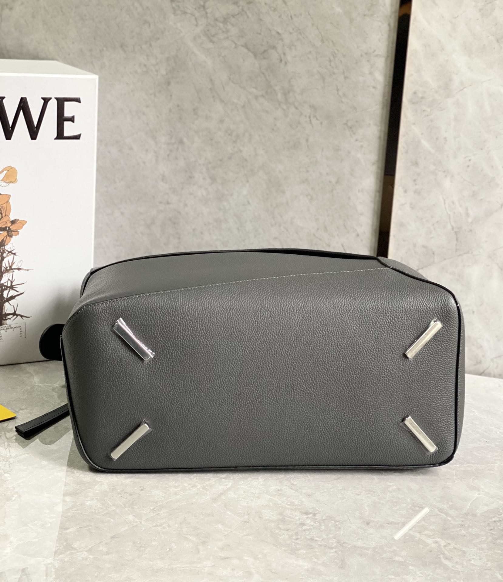 Loewe - Puzzle - Image 3
