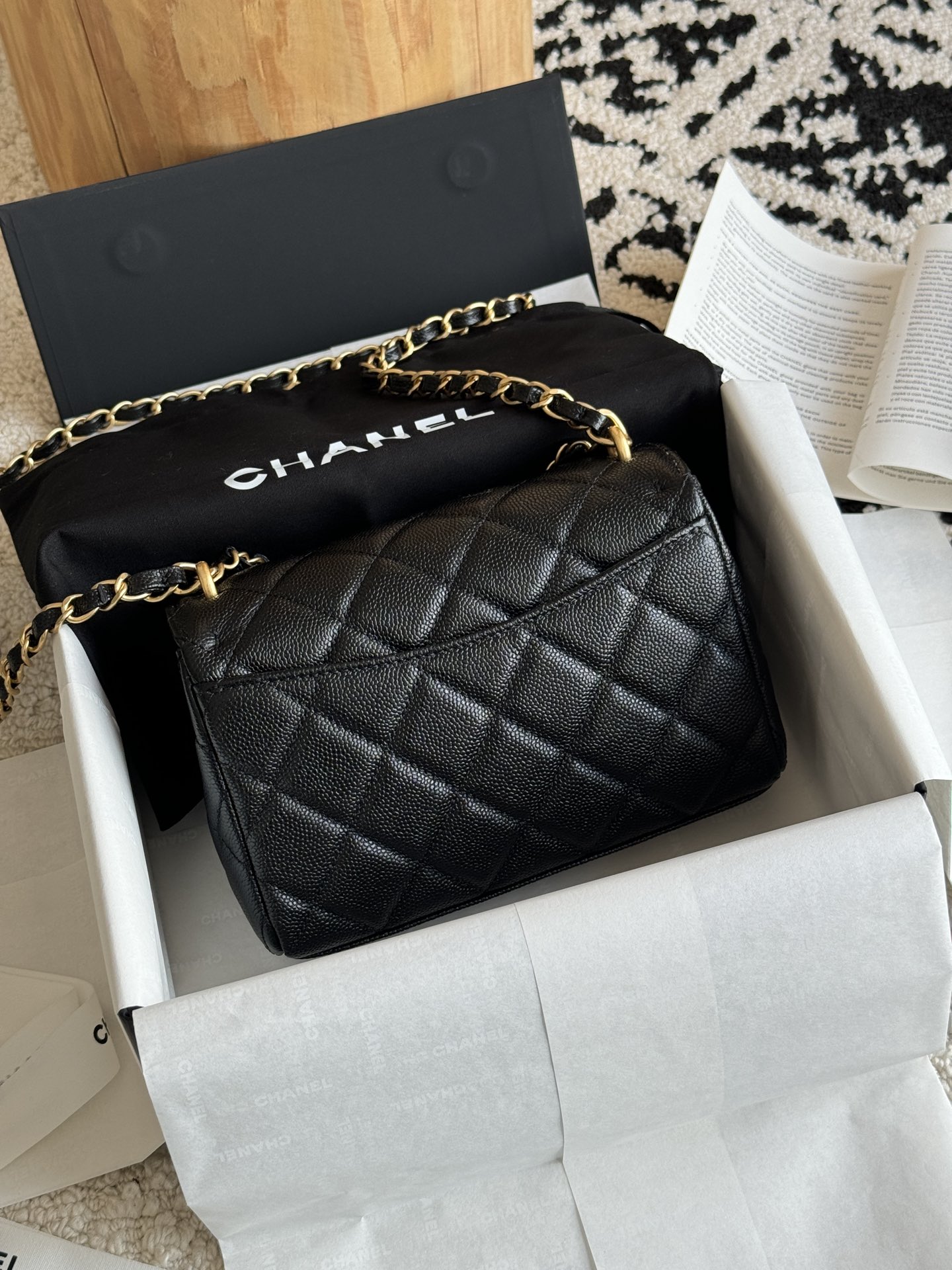 Chanel - Quilted - Quilted Chain Box Bag - Image 3