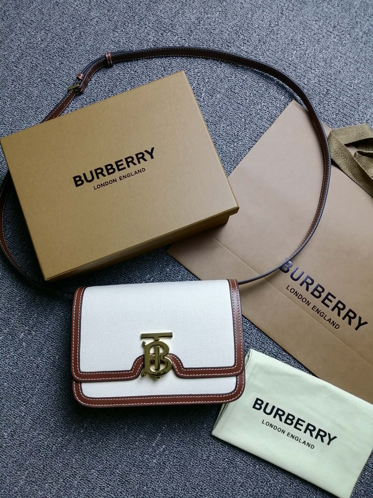 Burberry - TB Lock Bag - Crossbody Bag - Image 2