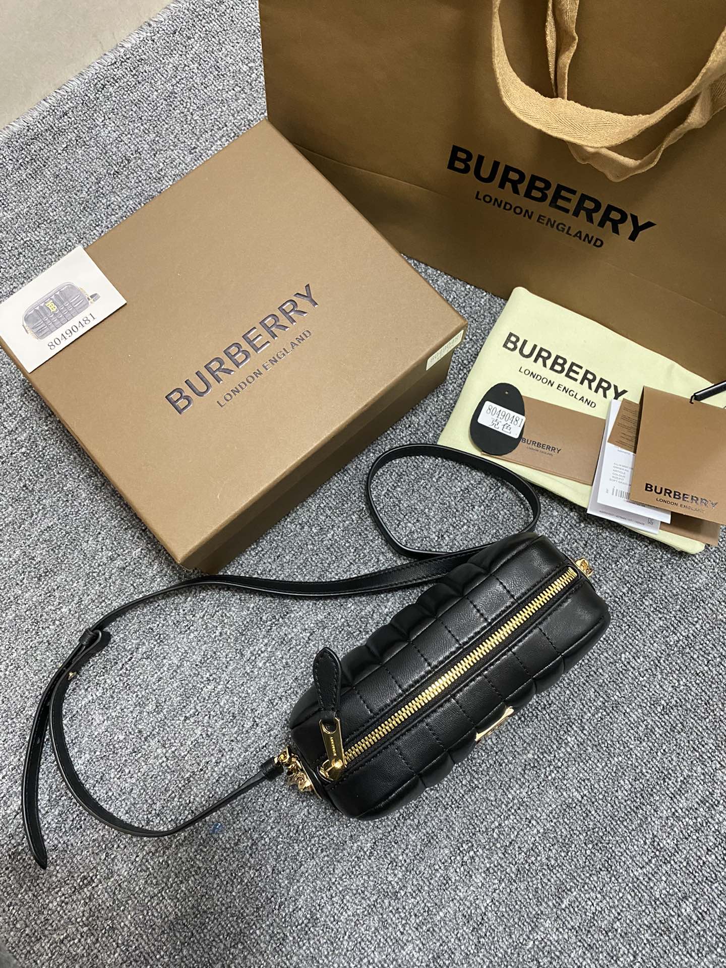 Burberry - Lola - Lola Leather Camera Bag - Image 5