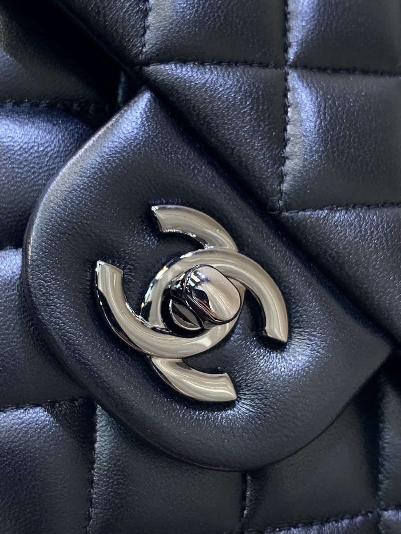 Chanel - Classic Flap - Image 5