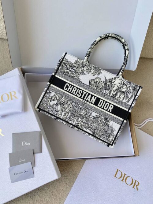 Dior - Book Tote - Medium Book Tote