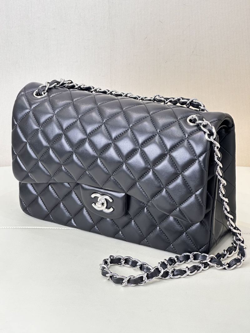 Chanel - Classic Flap - Image 7