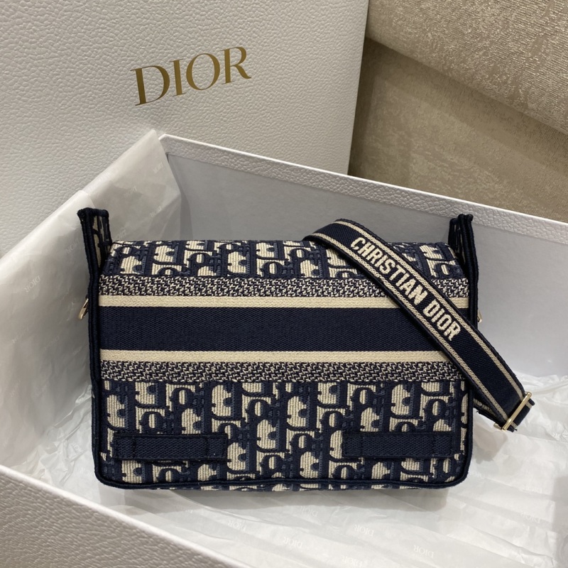 Dior - Oblique - Small Oblique Lock Messenger Bag - Image 7