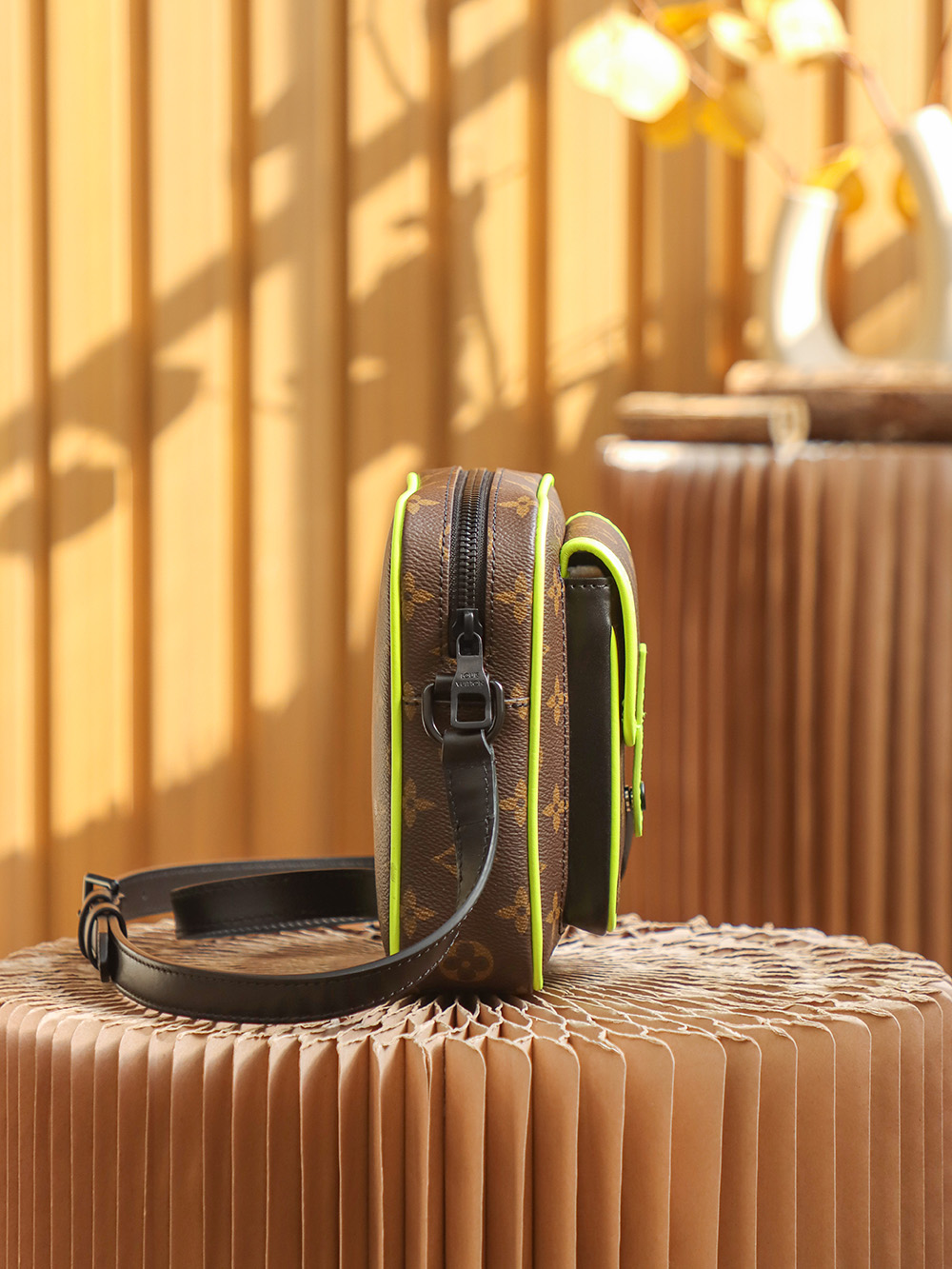 Louis Vuitton - Christopher - Christopher Camera Bag - Image 3