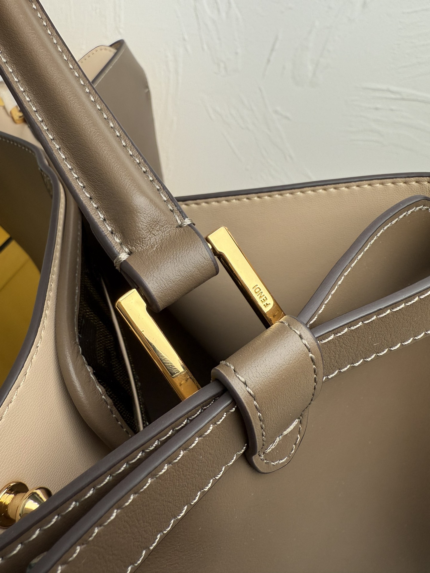 Fendi - Peekaboo - Top Handle Bag - Image 6
