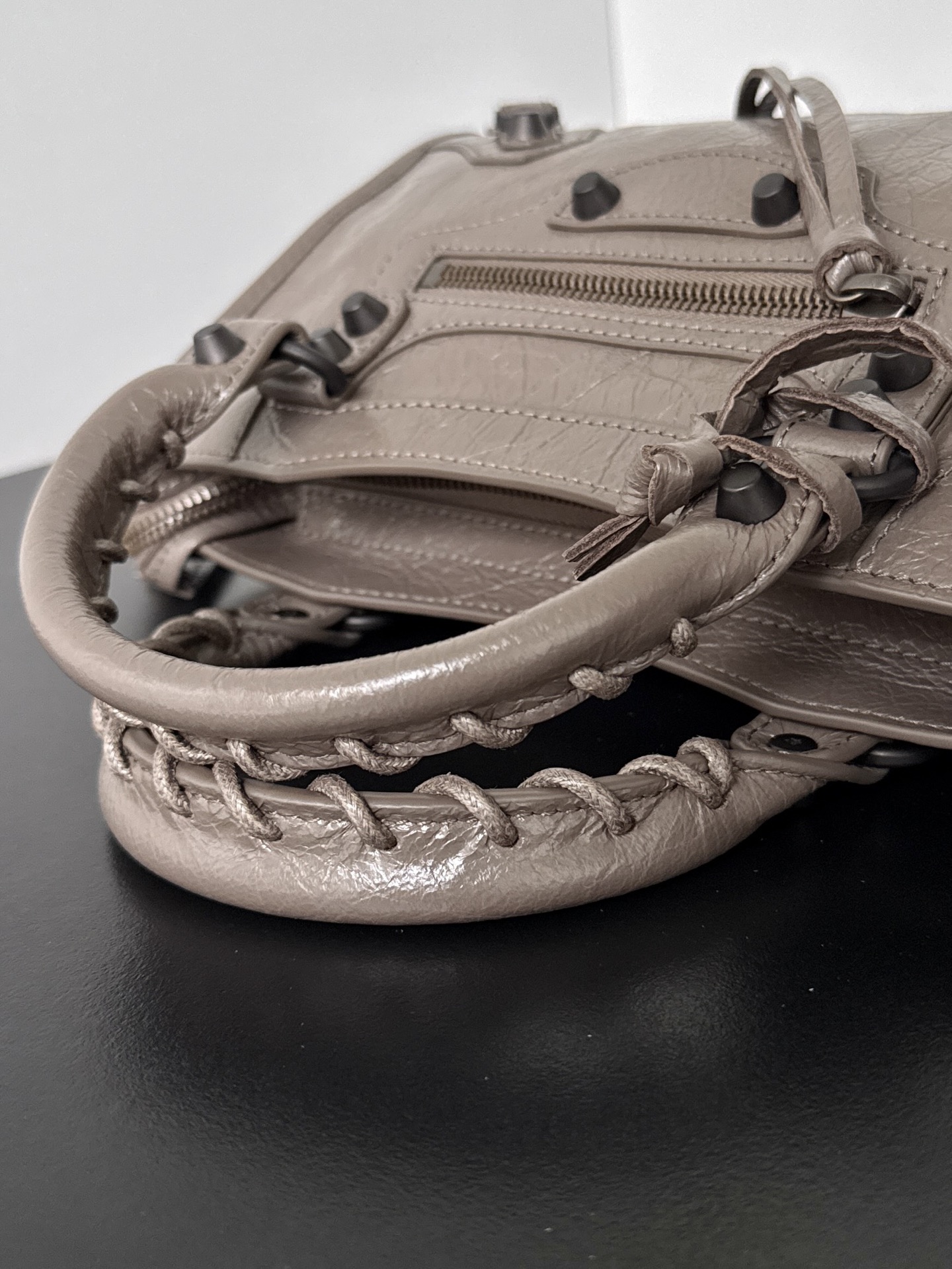 Balenciaga - Le City - Image 4