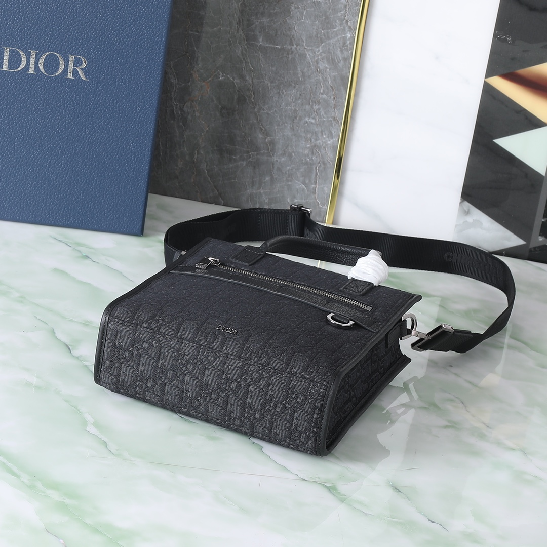 Dior - Safari - Image 4