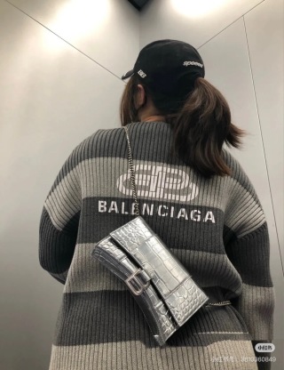 Balenciaga - Hourglass Wallet on Chain - Image 2