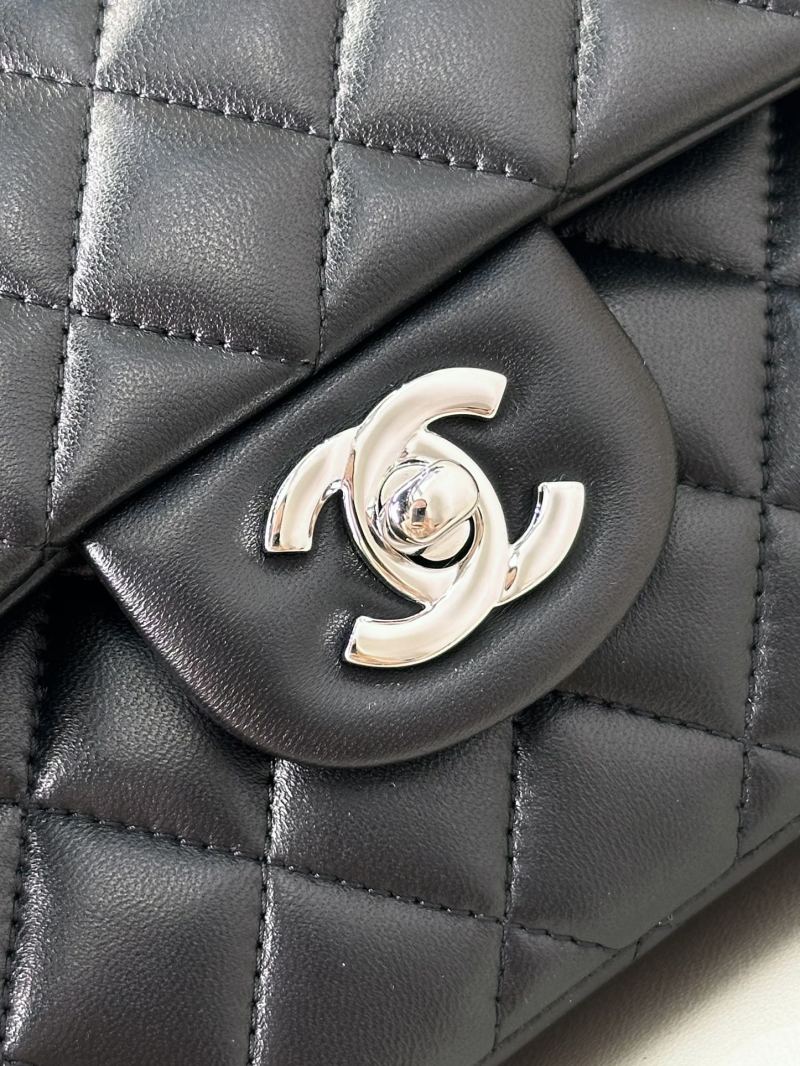 Chanel - Classic Flap - Image 4