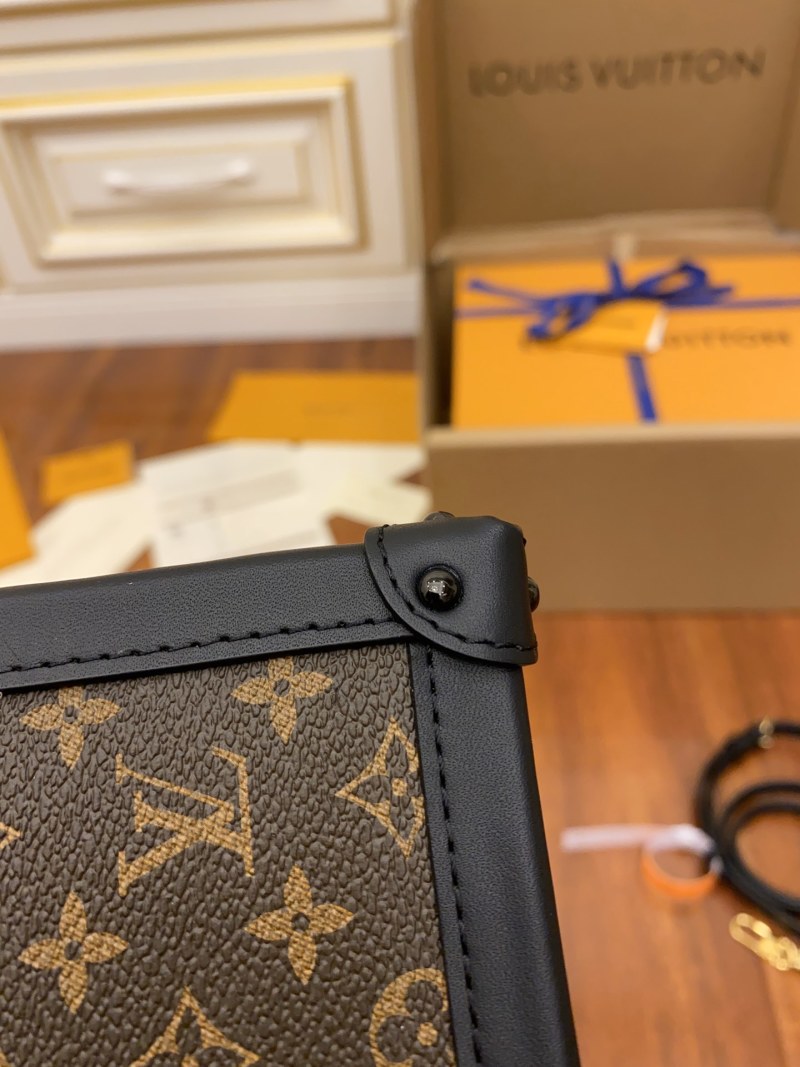 Louis Vuitton - Pochette Trunk Vertical - Pochette Trunk Vertical - Image 3