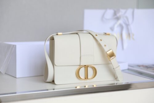 Dior - 30 Montaigne - Bucket Bag