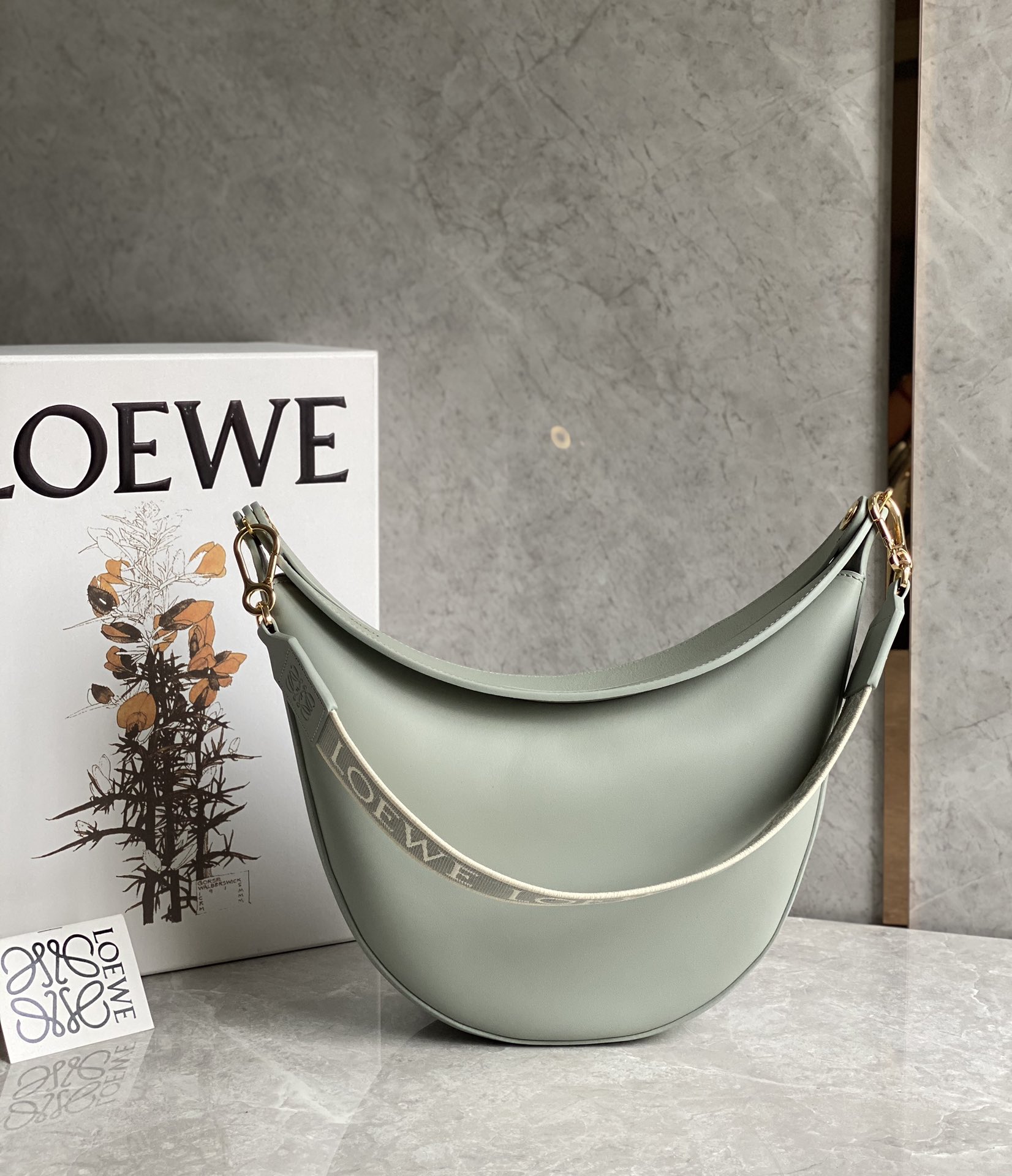 Loewe - Luna
