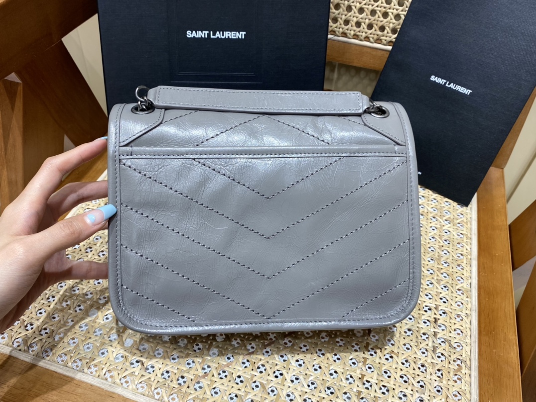Saint Laurent - Niki - Image 2