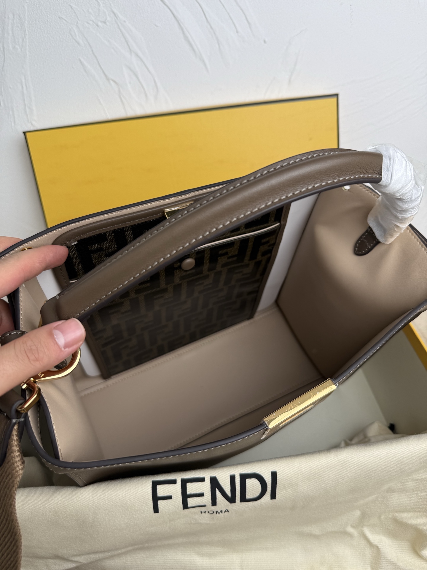 Fendi - Peekaboo X-Lite - Medium Bag - Image 7