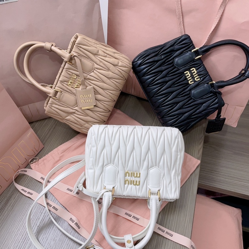 Miu Miu - Matelassé - Crossbody Bag - Image 4