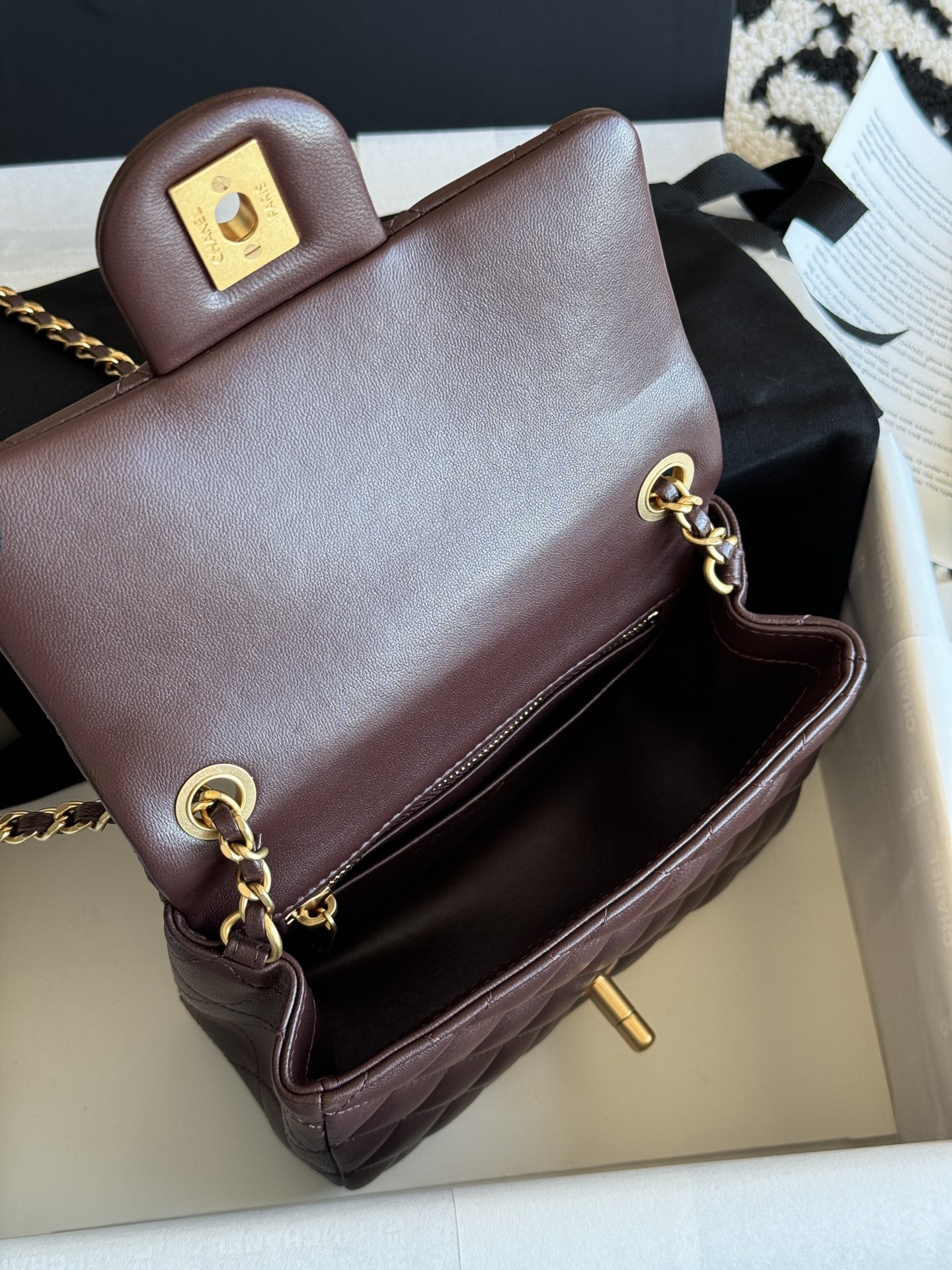 Chanel - Classic Flap - Image 7