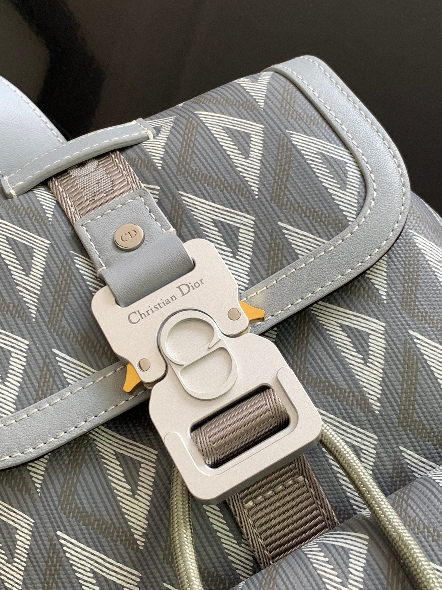 Dior - Dior Hit the Road - Shoulder Bag - Image 5
