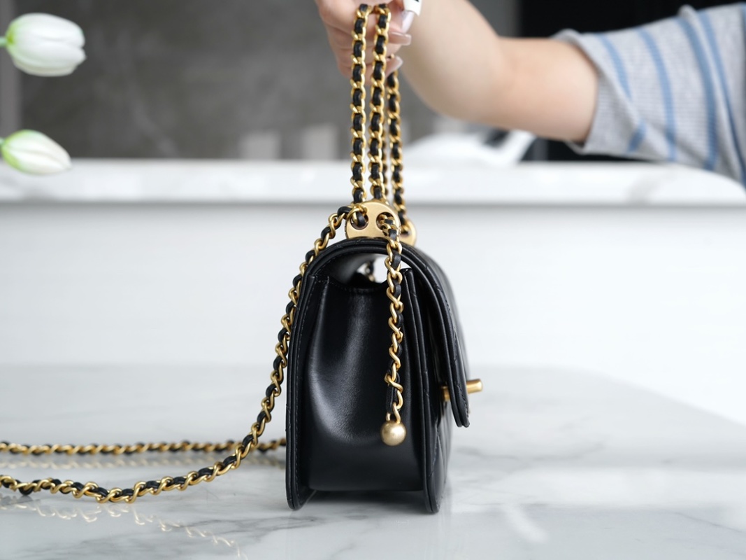 Chanel - Classic Flap - Image 8