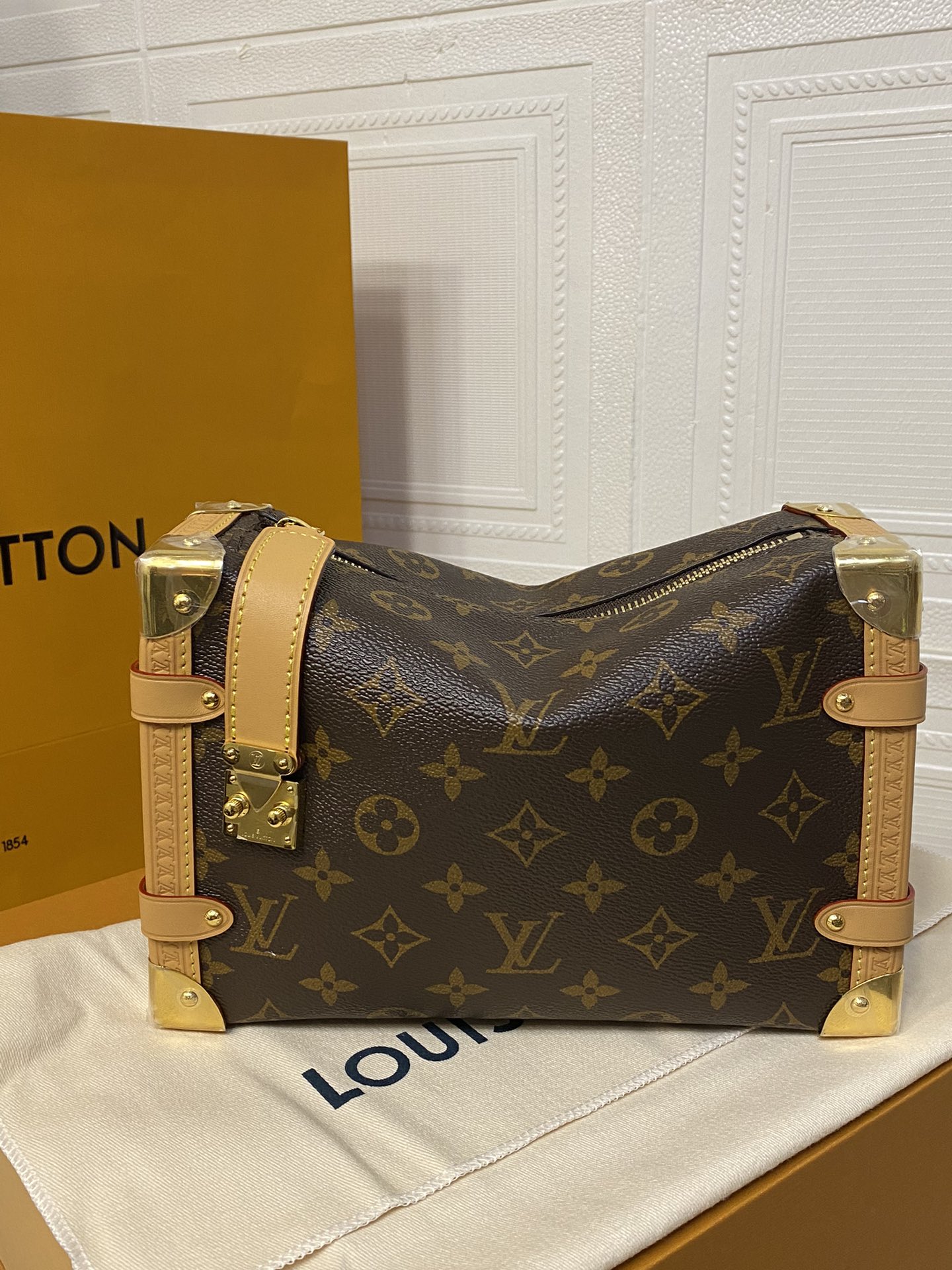 Louis Vuitton - Side Trunk - Side Trunk MM - Image 4