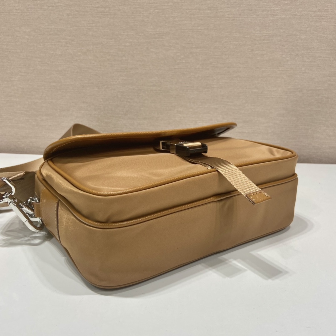 Prada - Messenger Bag - Image 5
