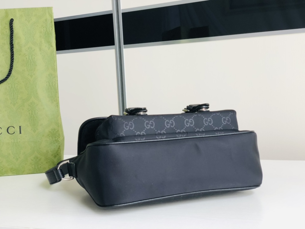Gucci - GG Nylon Messenger Bag - Image 4