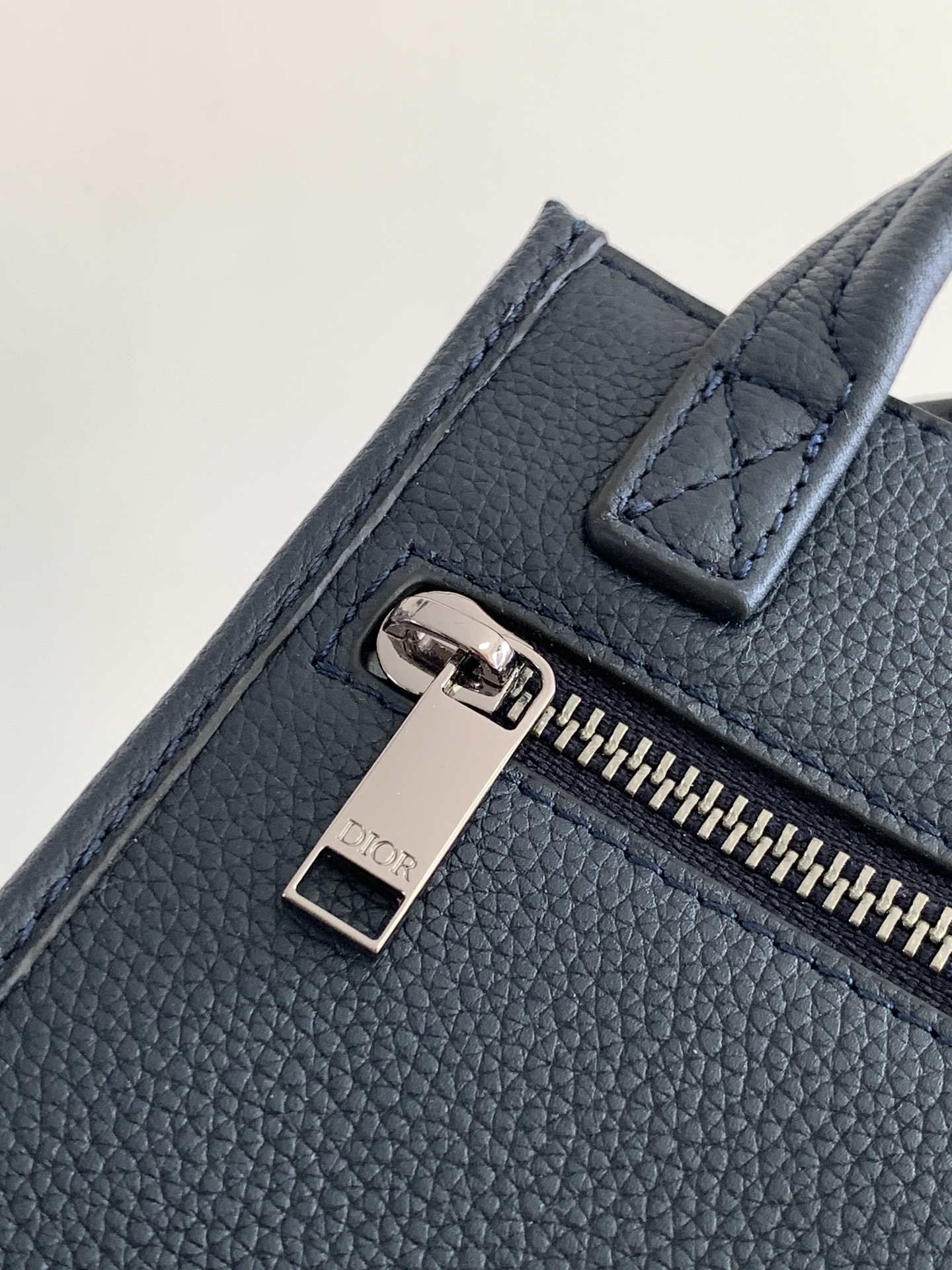 Dior - Safari - Image 6