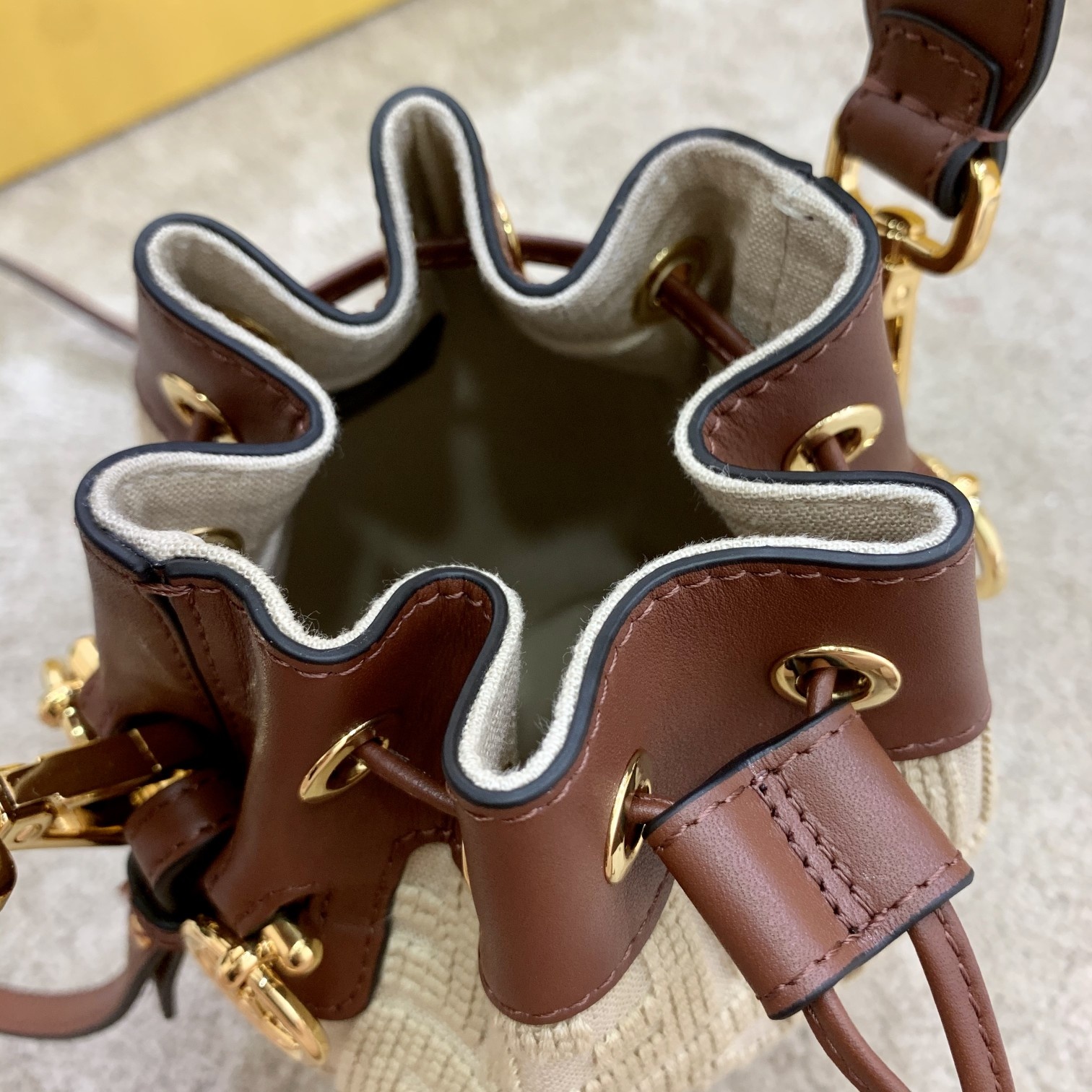 Fendi - Bucket Bag - Image 6