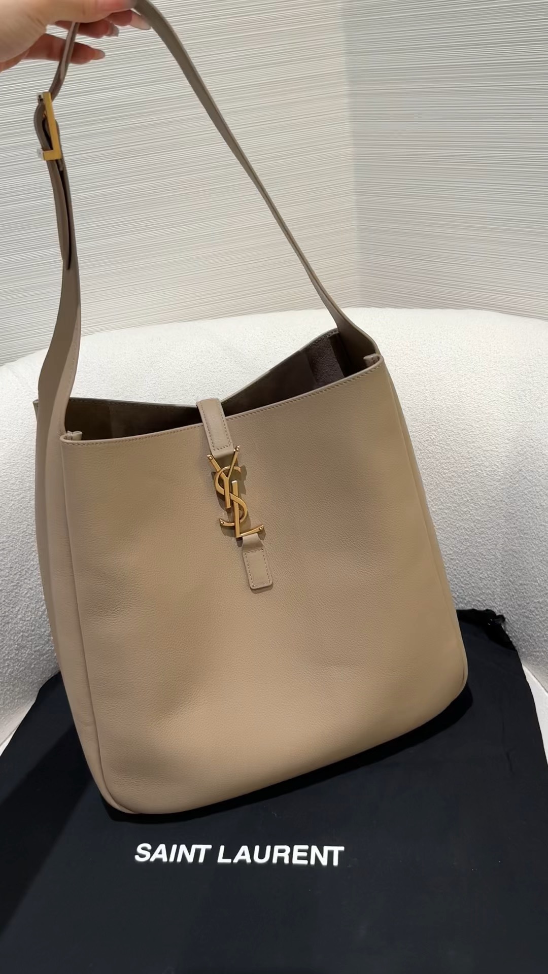 Saint Laurent - Hobo Bag
