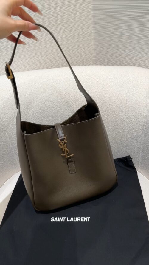 Saint Laurent - Hobo Bag