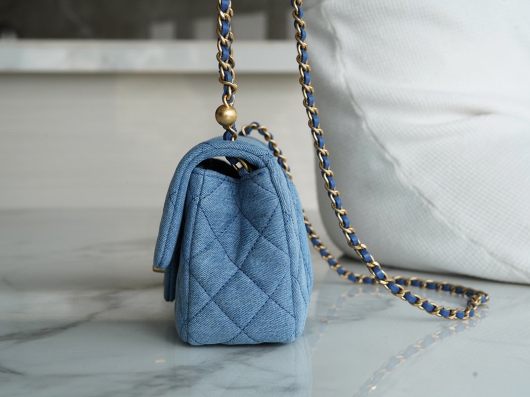 Chanel - Classic Flap - Image 6
