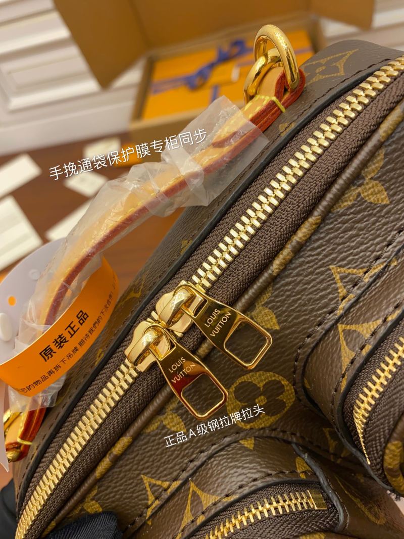 Louis Vuitton - Utility Crossbody Bag - Utility Crossbody Bag - Image 5