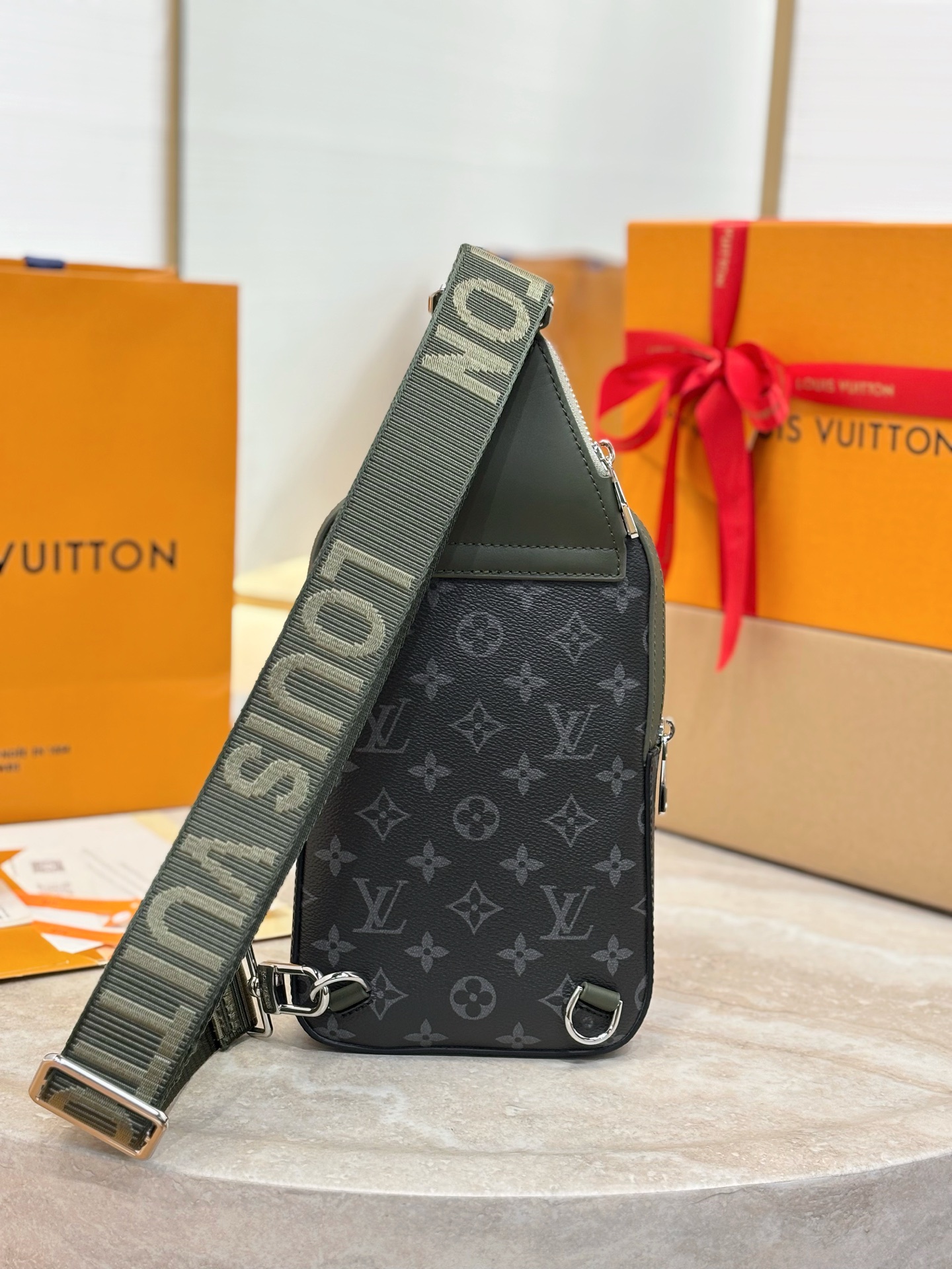 Louis Vuitton - Avenue Slingbag - Avenue Slingbag - Image 3