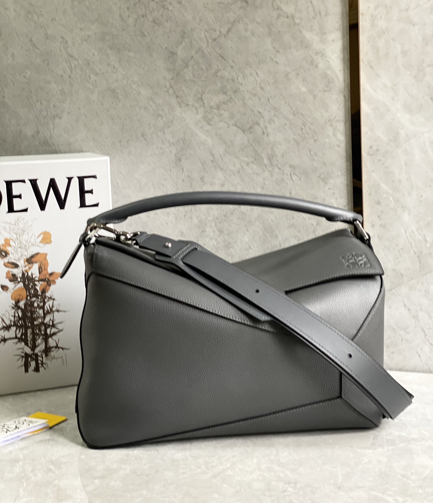 Loewe - Puzzle - Image 5