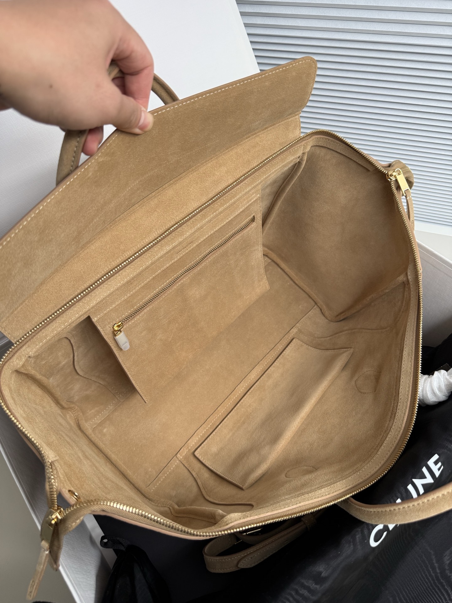Celine - Luggage - Image 7