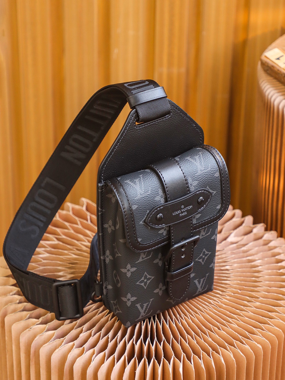 Louis Vuitton - Saumur - Saumur Slingbag - Image 8