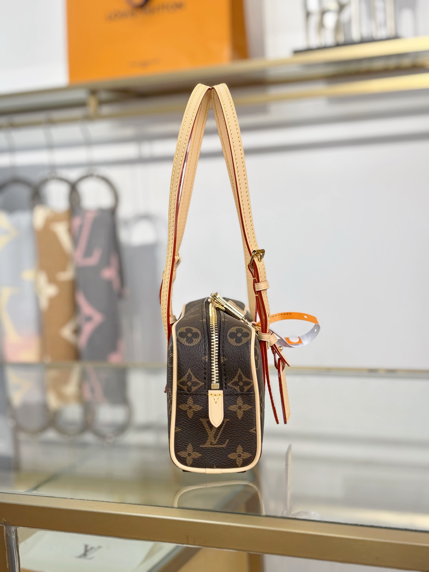 Louis Vuitton - Hang On - Hang On Bag - Image 7